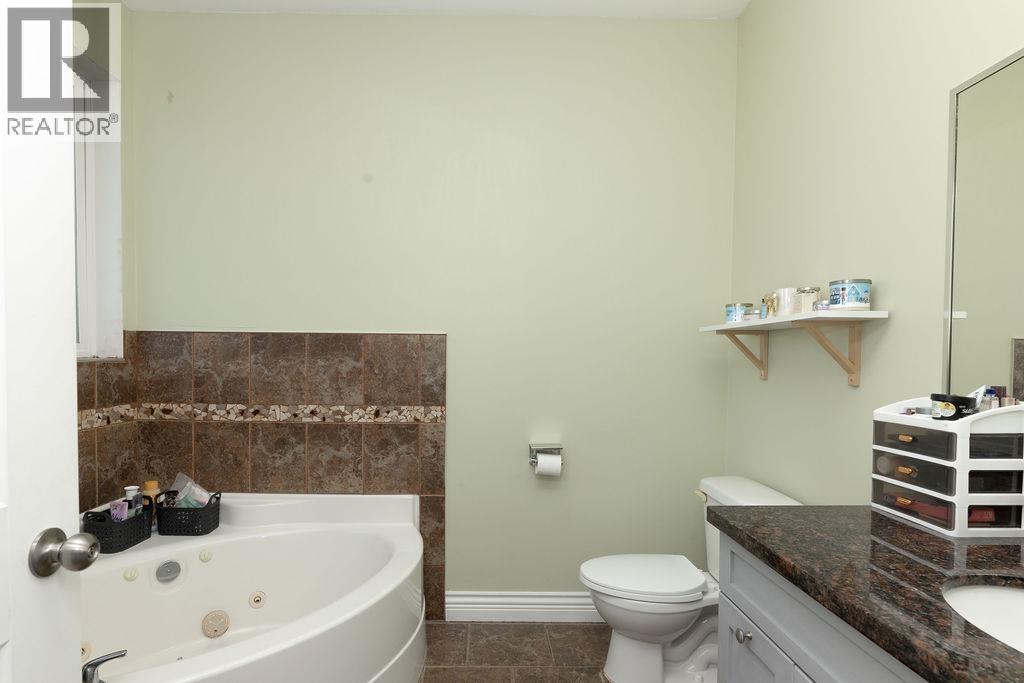 787 NORTH ROAD, Gibsons