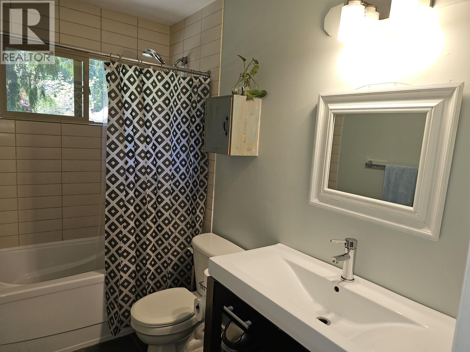 12649 MERRILL CRESCENT, Pender Harbour