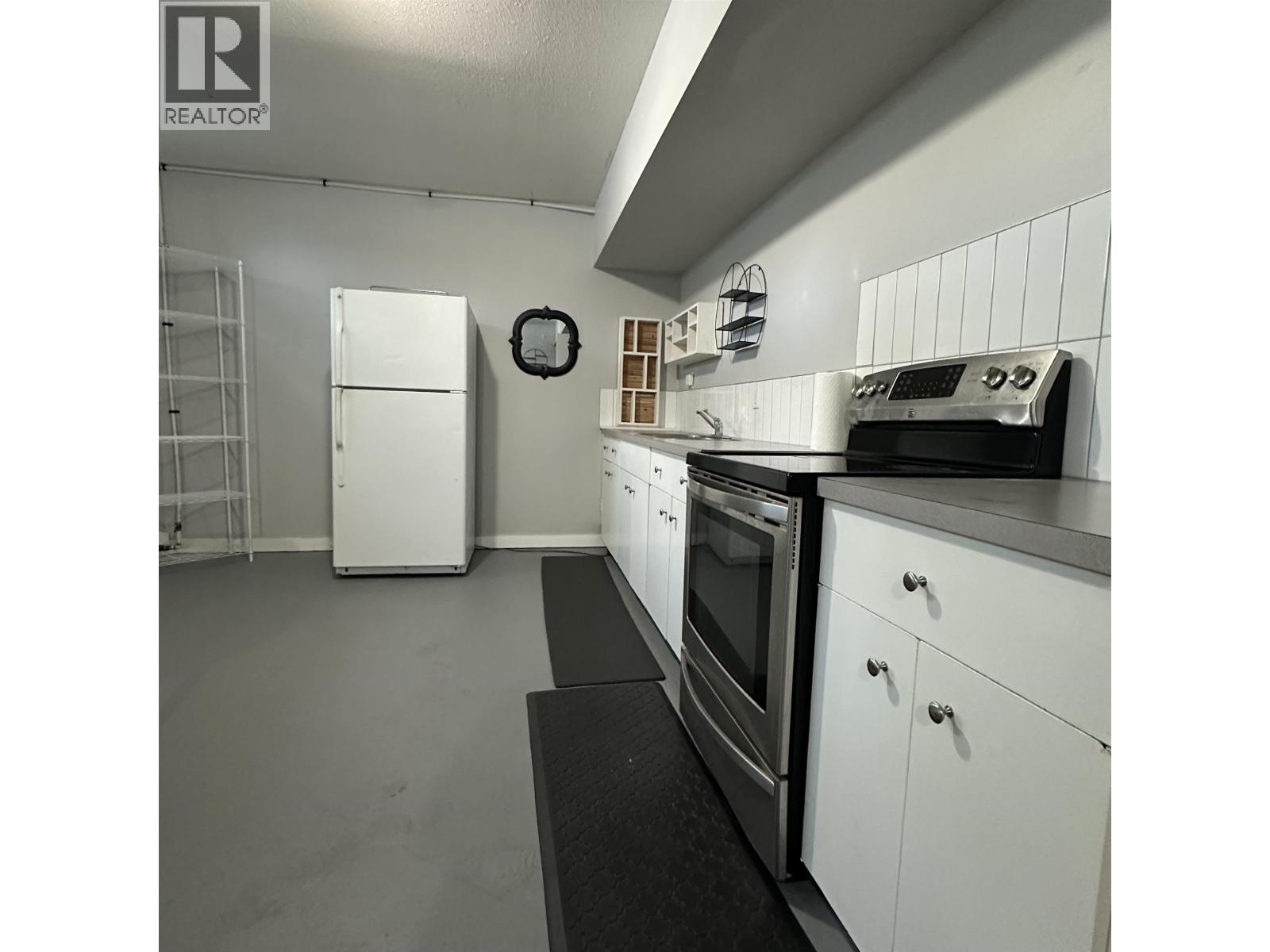 455 ASPEN STREET - 8