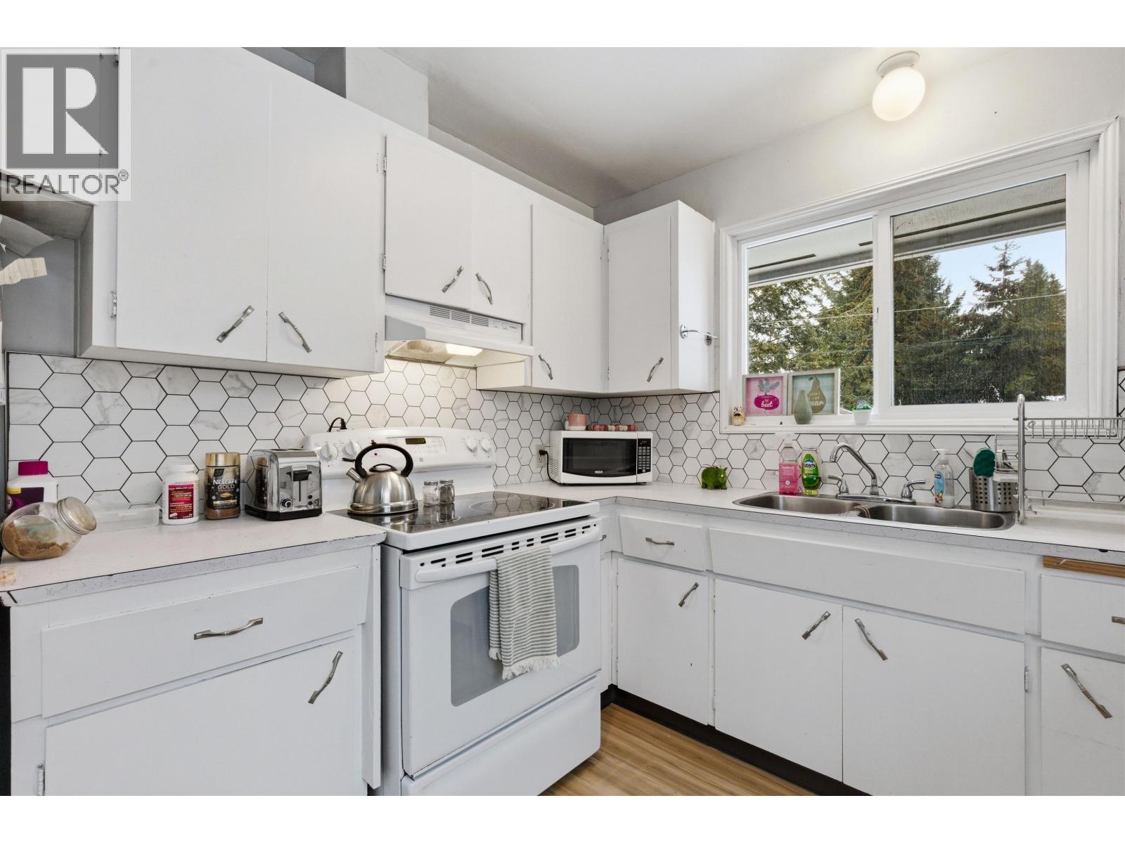 455 ASPEN STREET - 16