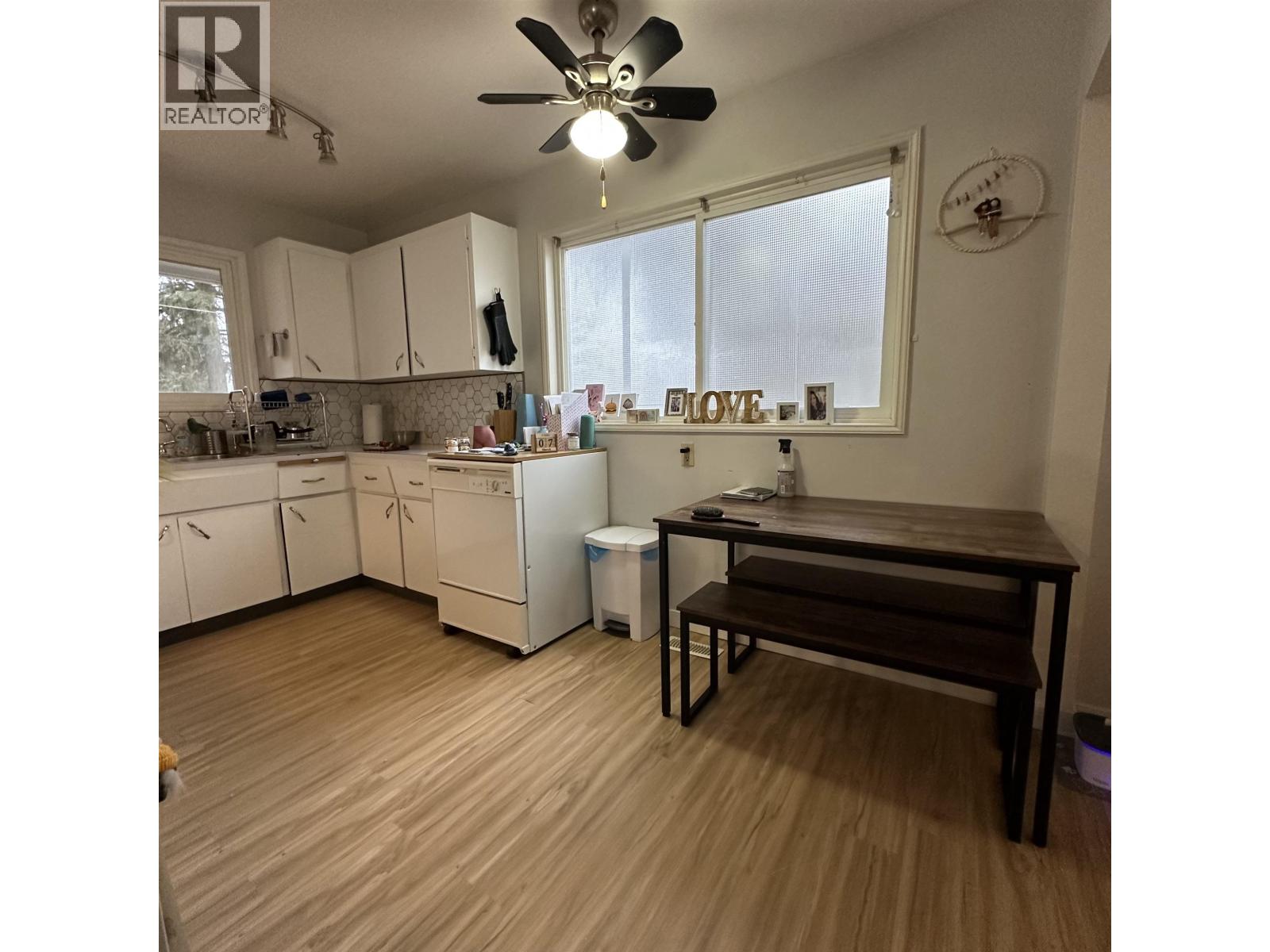 455 ASPEN STREET - 32