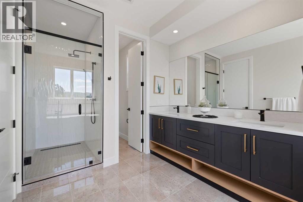 Single Family House for Sale in   Avenue NW Bowness Calgary 