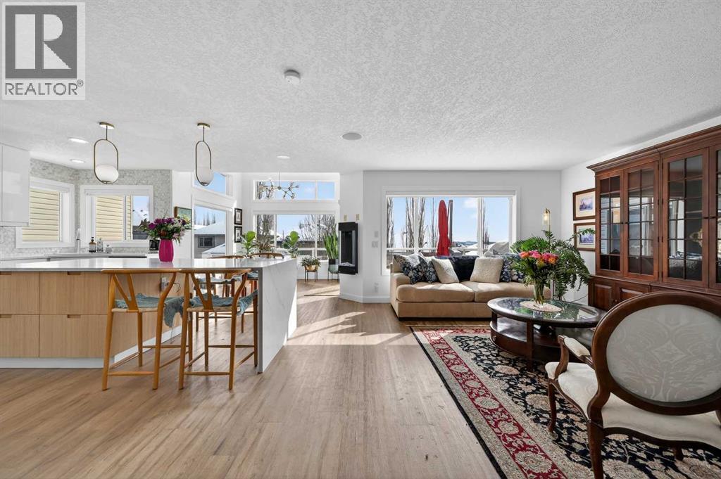 Single Family House for Sale in  Springbluff Boulevard SW Springbank Hill Calgary 