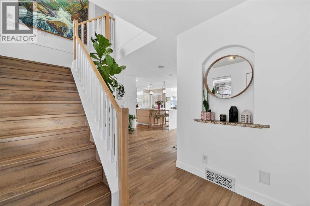 Single Family House for Sale in  Springbluff Boulevard SW Springbank Hill Calgary 