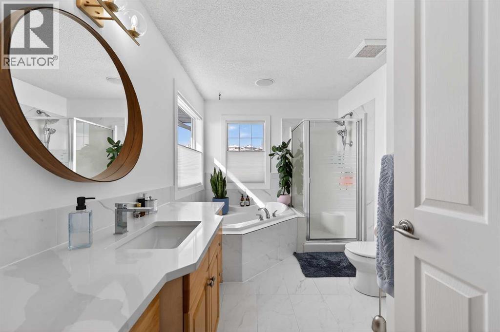 Single Family House for Sale in  Springbluff Boulevard SW Springbank Hill Calgary 