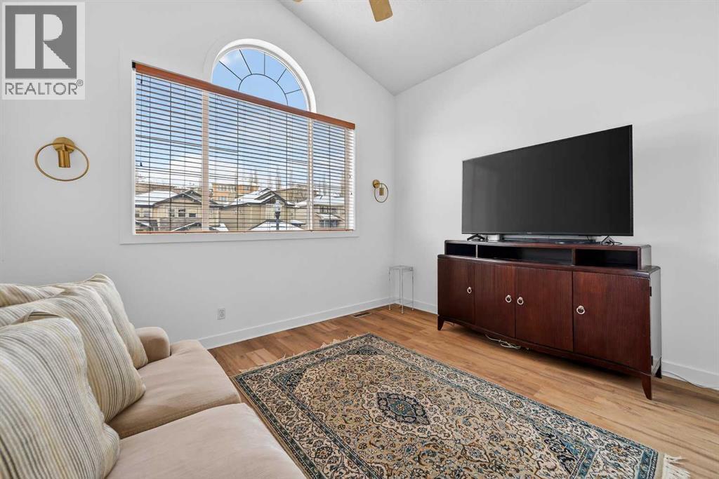 Single Family House for Sale in  Springbluff Boulevard SW Springbank Hill Calgary 