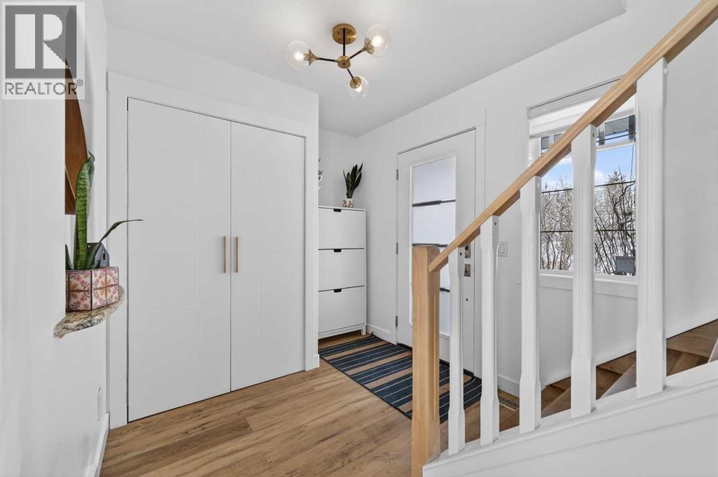 Single Family House for Sale in  Springbluff Boulevard SW Springbank Hill Calgary 