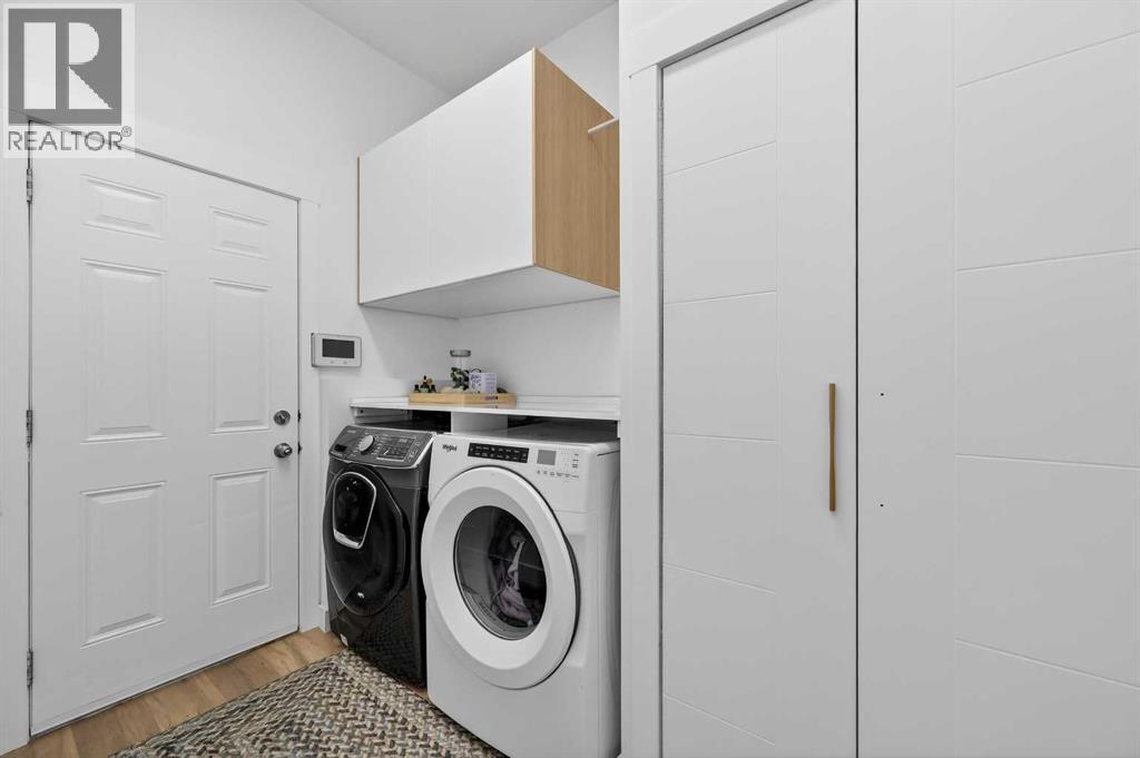 Single Family House for Sale in  Springbluff Boulevard SW Springbank Hill Calgary 