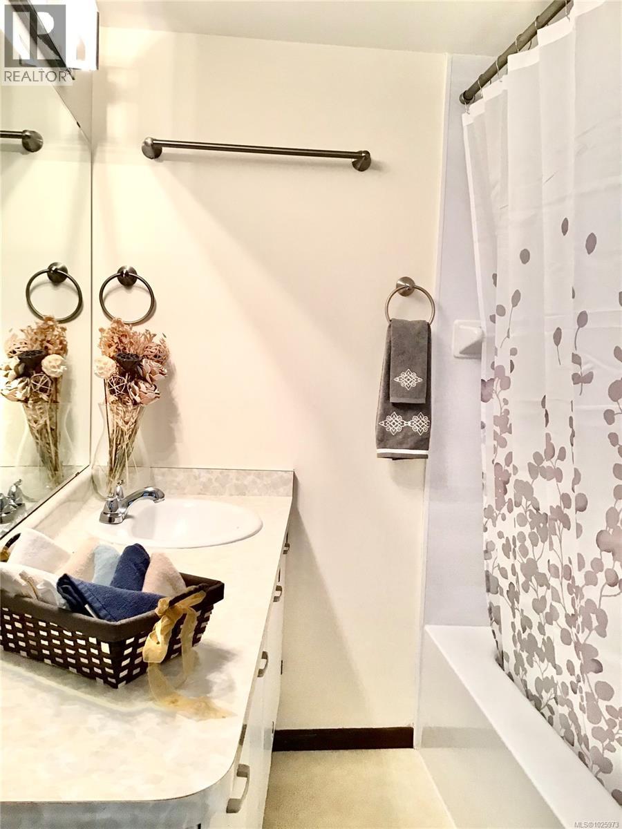 1541 NORTH DAIRY RD - 12