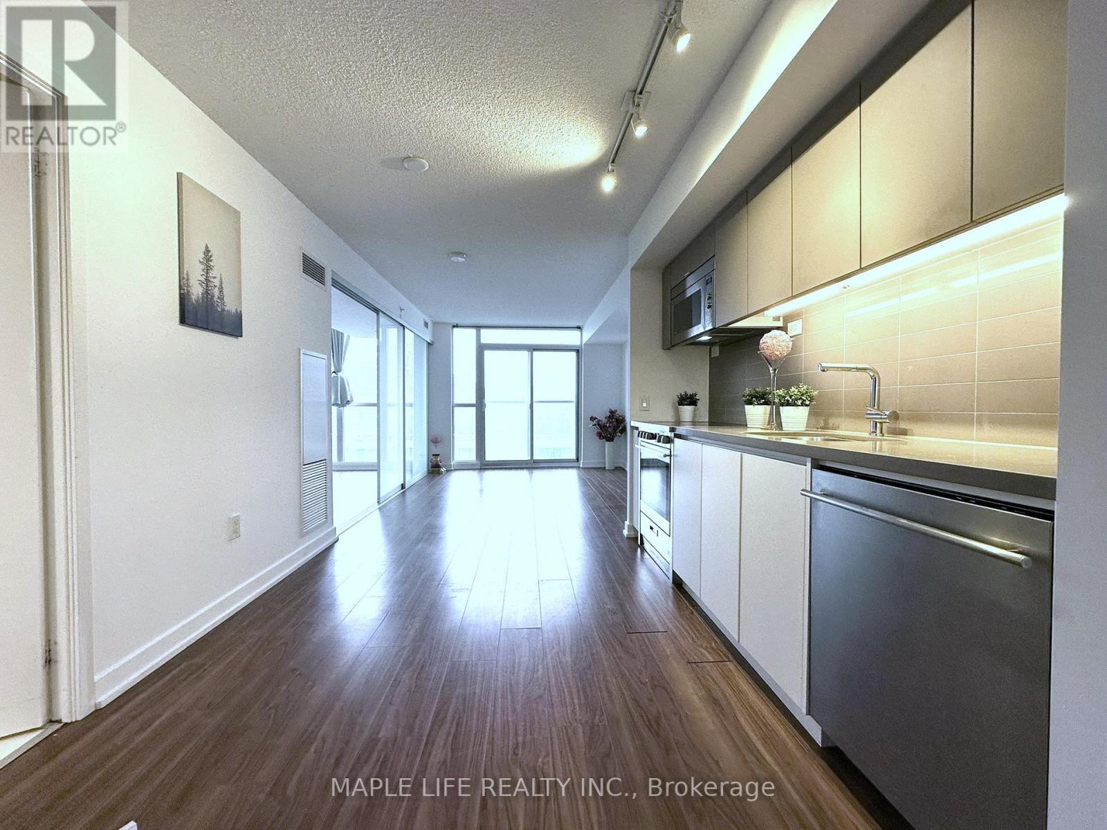 #1111 85 QUEENS WHARF ROAD - 5
