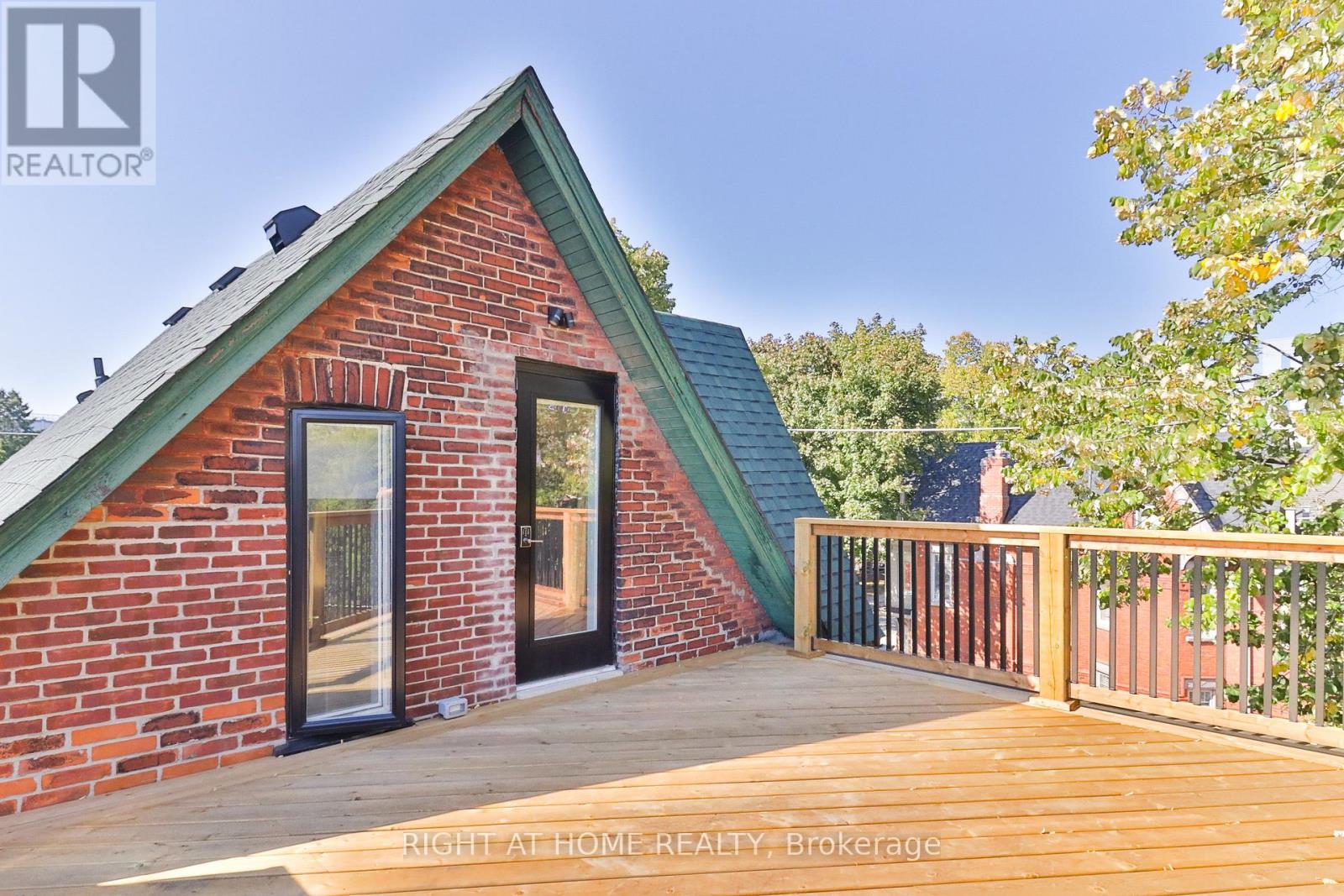 45 BROCK AVENUE - 21
