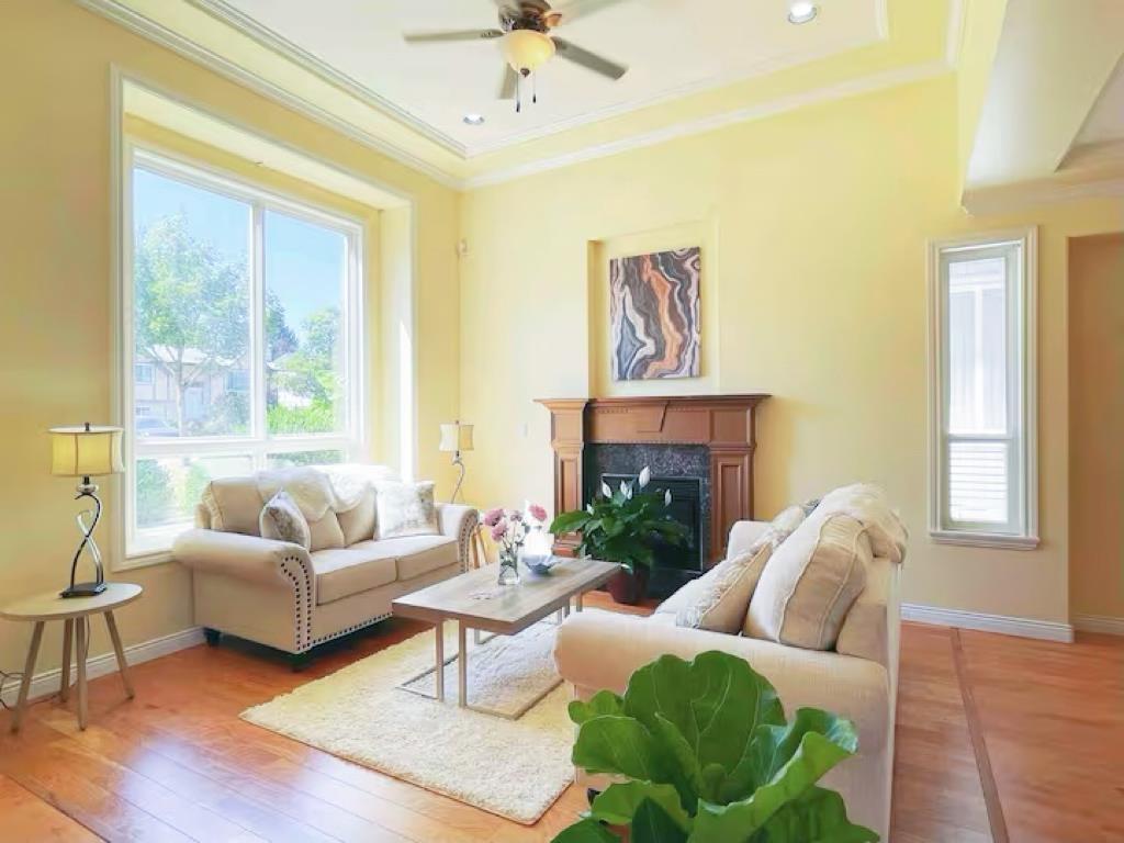 6194 175A Street - main photo