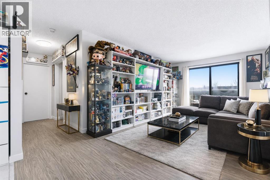 Single Family House for Sale in    Street NE Highland Park Calgary 