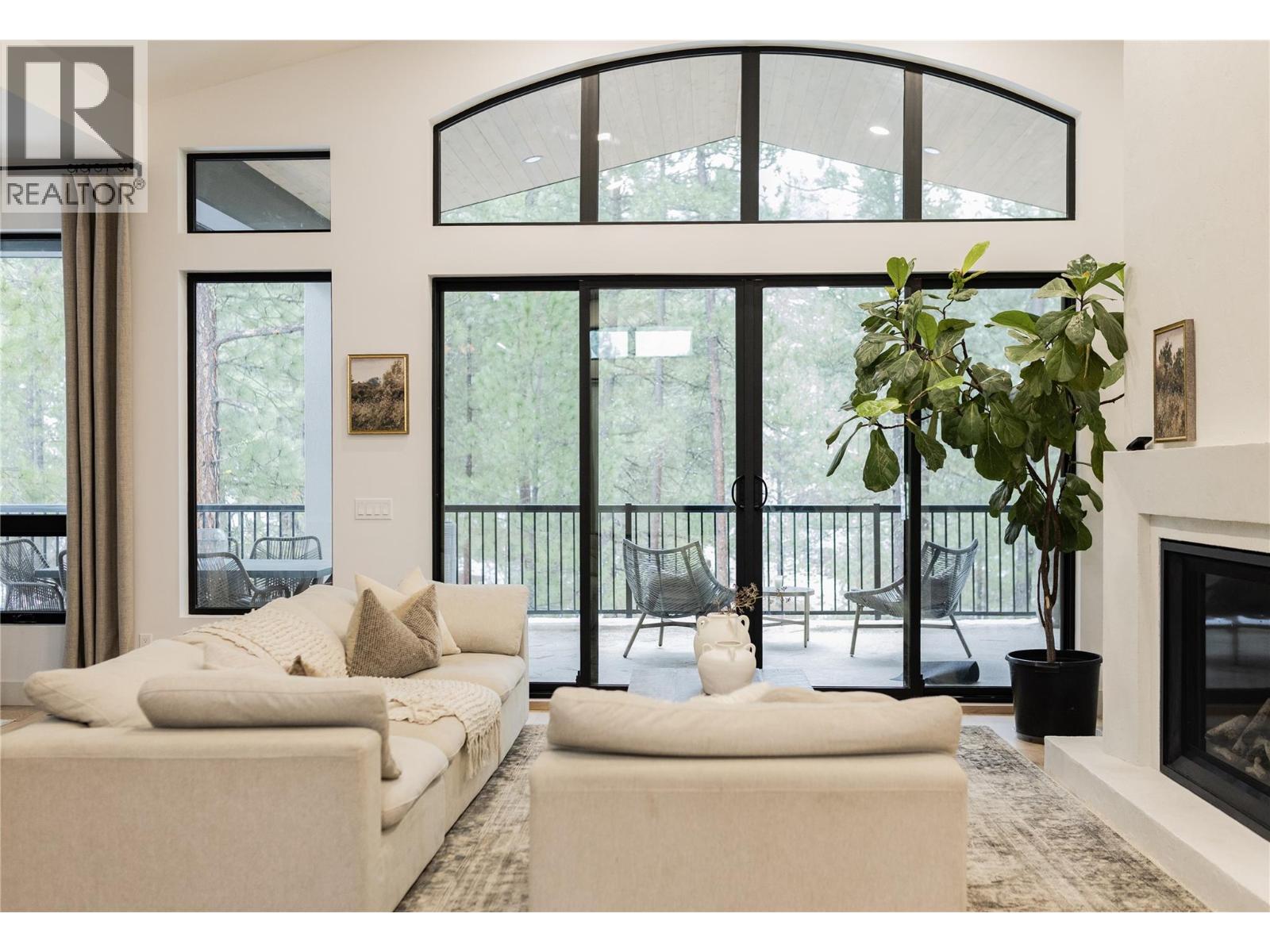 2690 Placer Place - 4