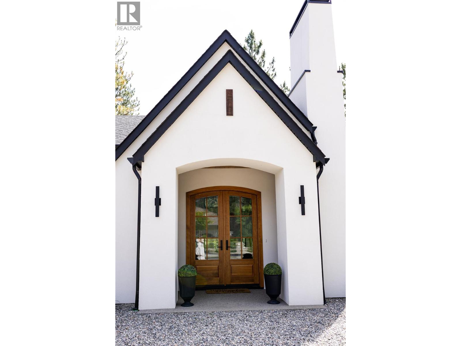 2690 Placer Place - 2