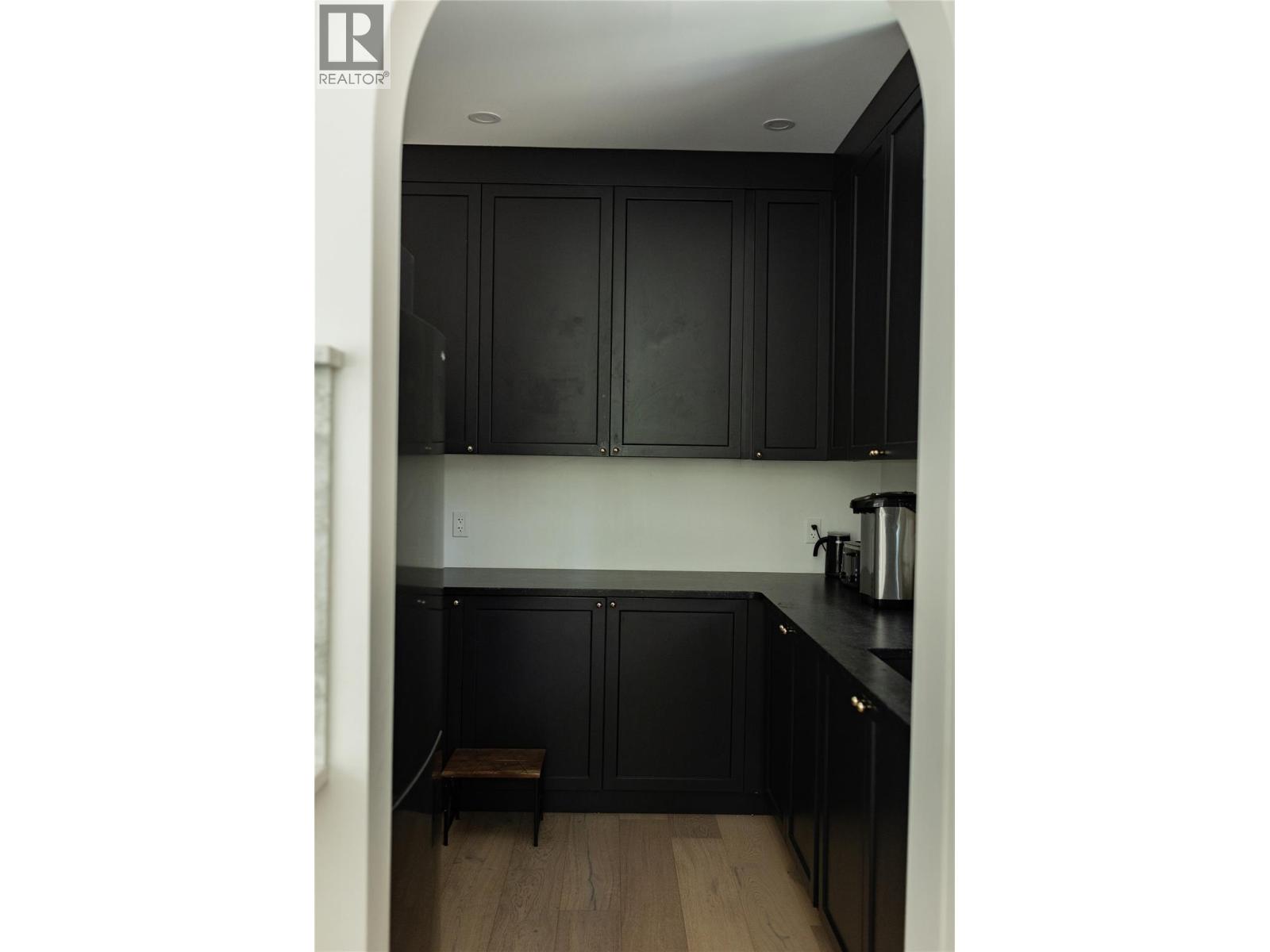 2690 Placer Place - 11