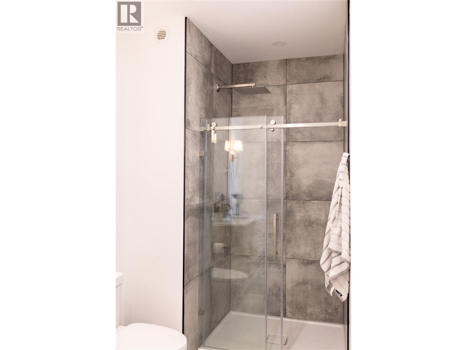 2690 Placer Place - 34
