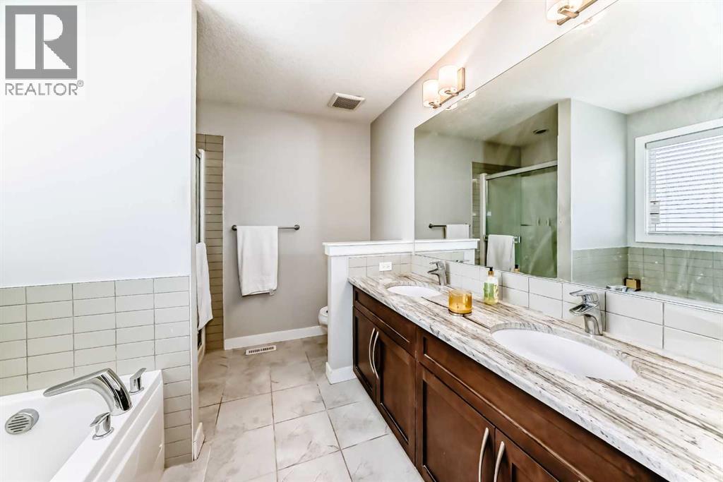 Single Family House for Sale in  Nolancrest Circle NW Nolan Hill Calgary 