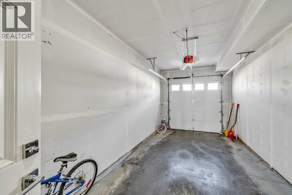 Single Family House for Sale in   Saddlestone Heath NE Saddle Ridge Calgary 