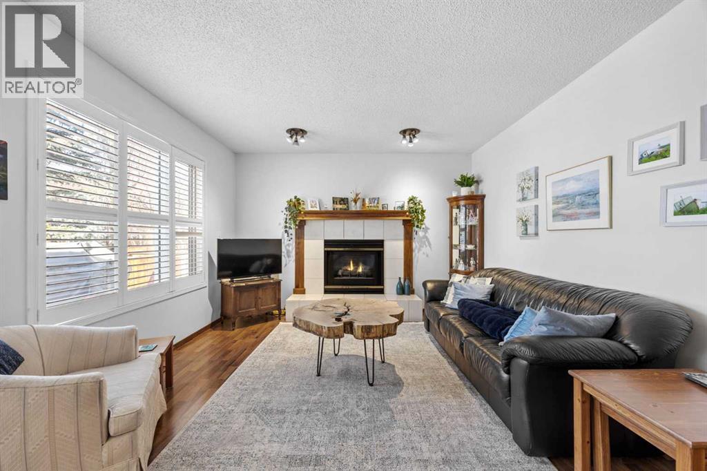 292 Douglas Ridge Close SE, Calgary, Alberta