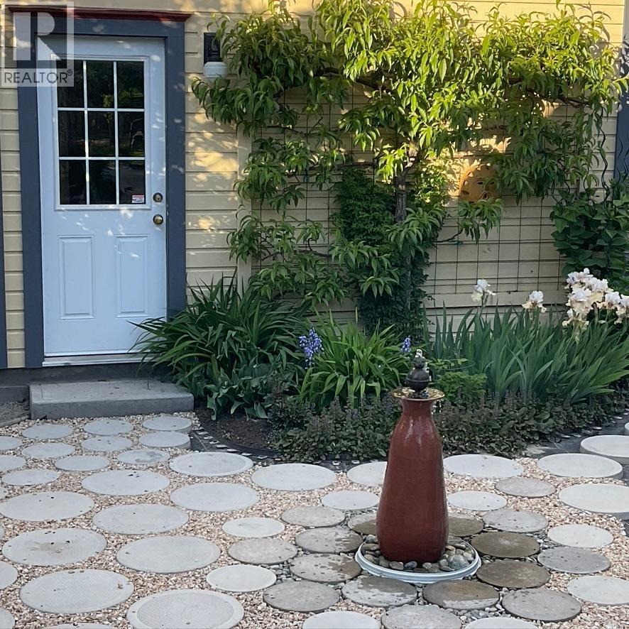 7298 18TH Street, Grand Forks