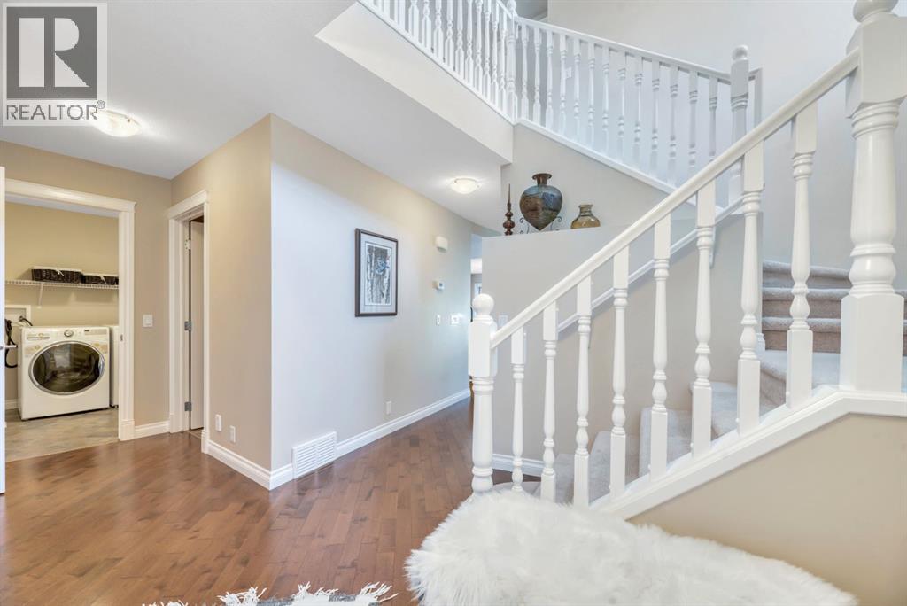 Single Family House for Sale in  Everhollow Crescent SW Evergreen Calgary 