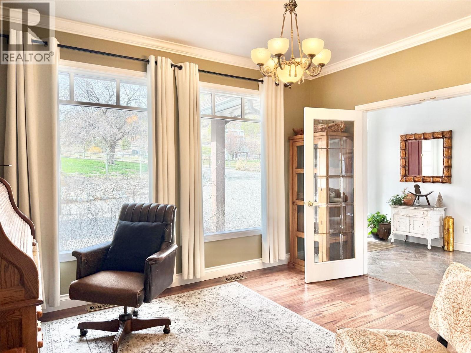 614 Wilson Mountain Road, Oliver