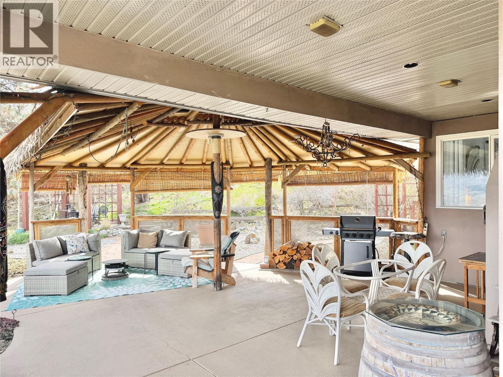 614 Wilson Mountain Road, Oliver