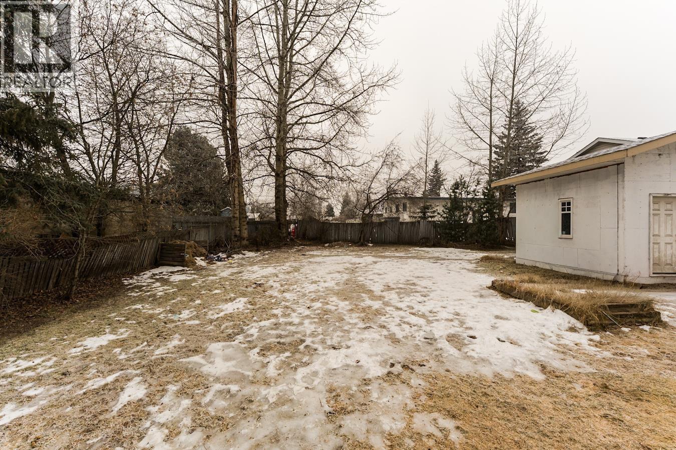 1355 LA SALLE AVENUE - 9