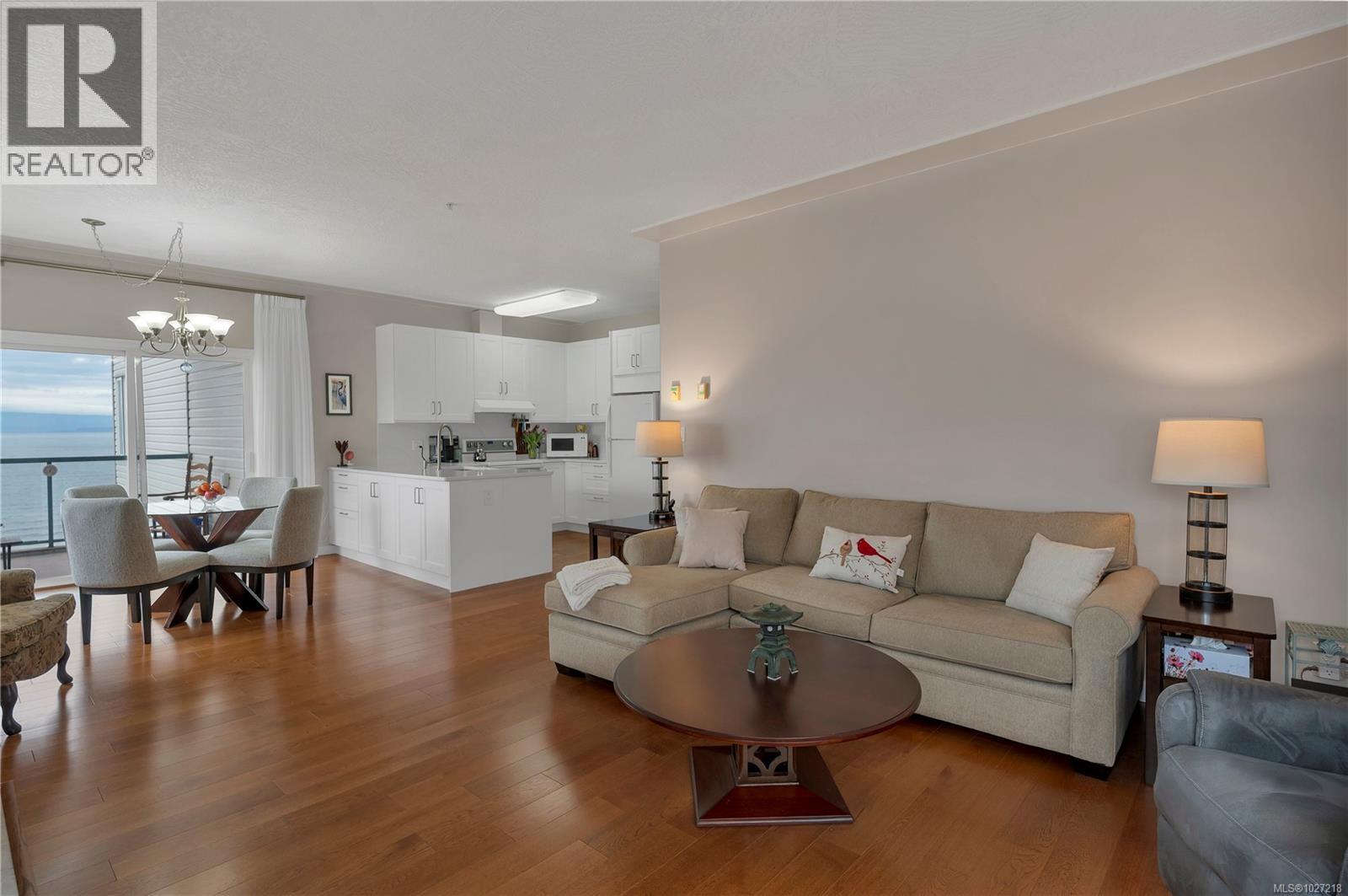 #308 1350 ISLAND HWY S - 18