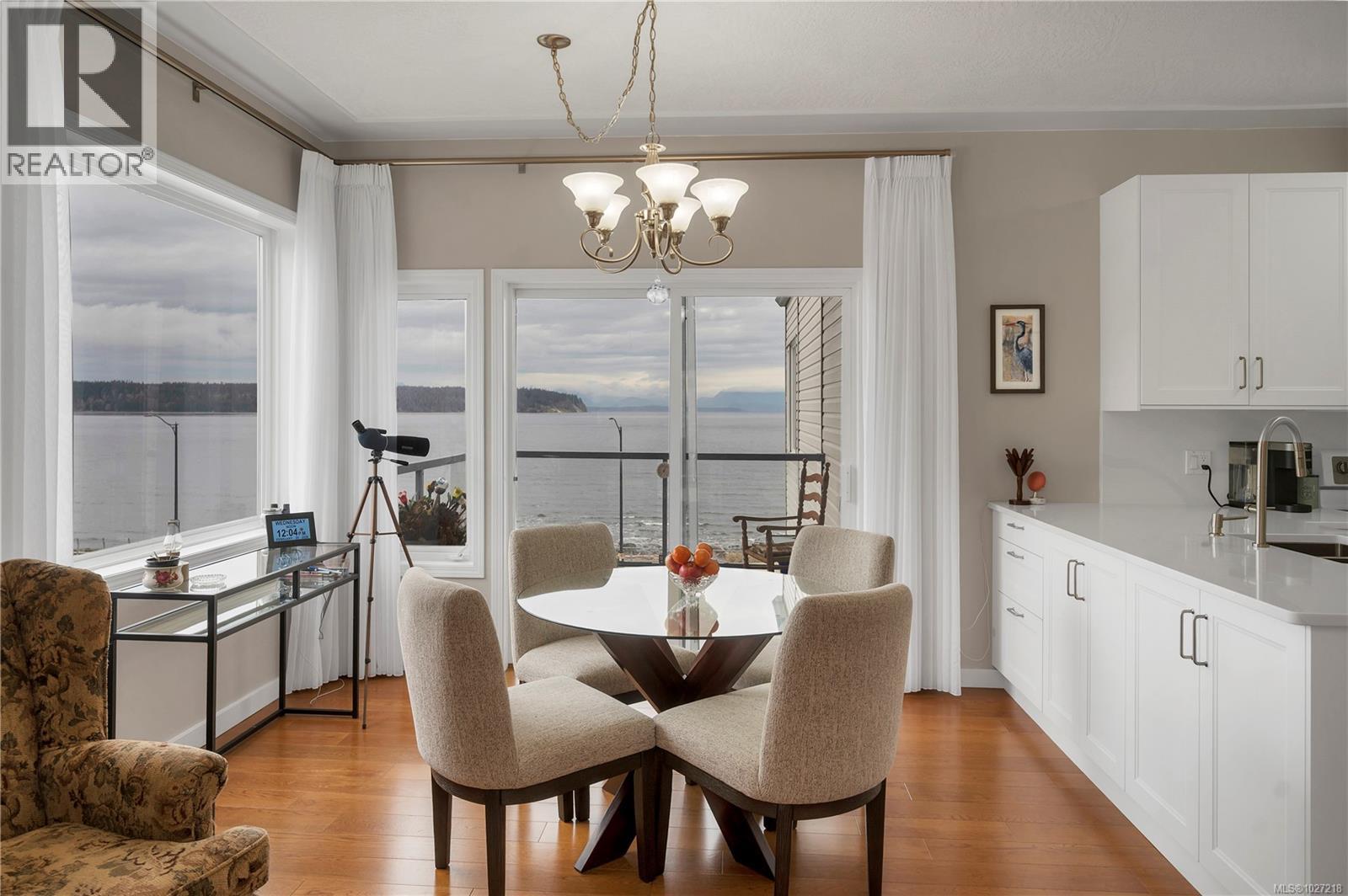 #308 1350 ISLAND HWY S - 8