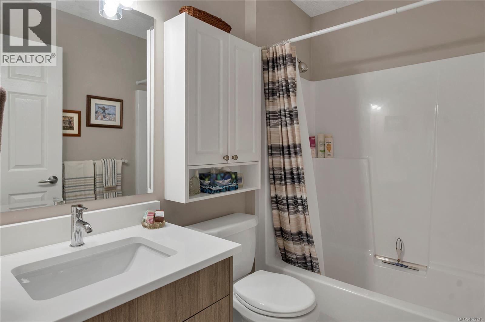 #308 1350 ISLAND HWY S - 25