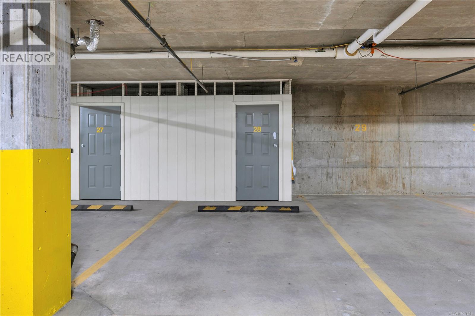 #308 1350 ISLAND HWY S - 37