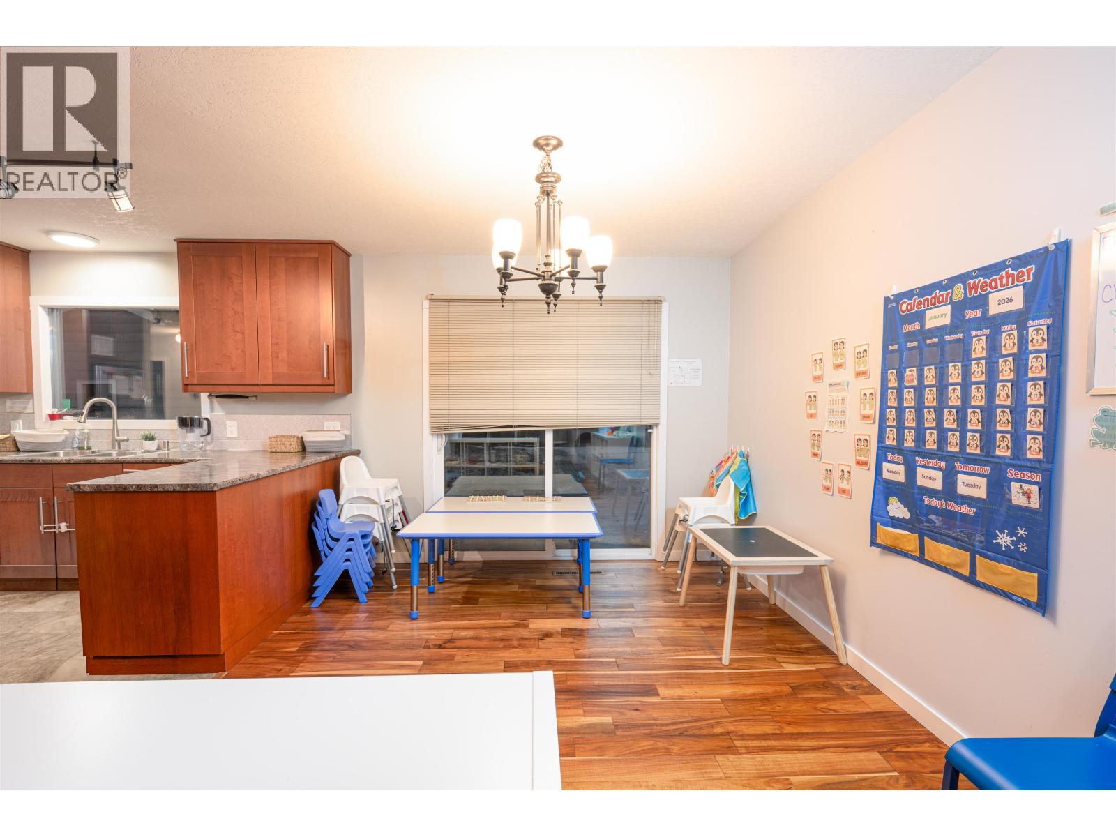 1511 ALWARD STREET - 8