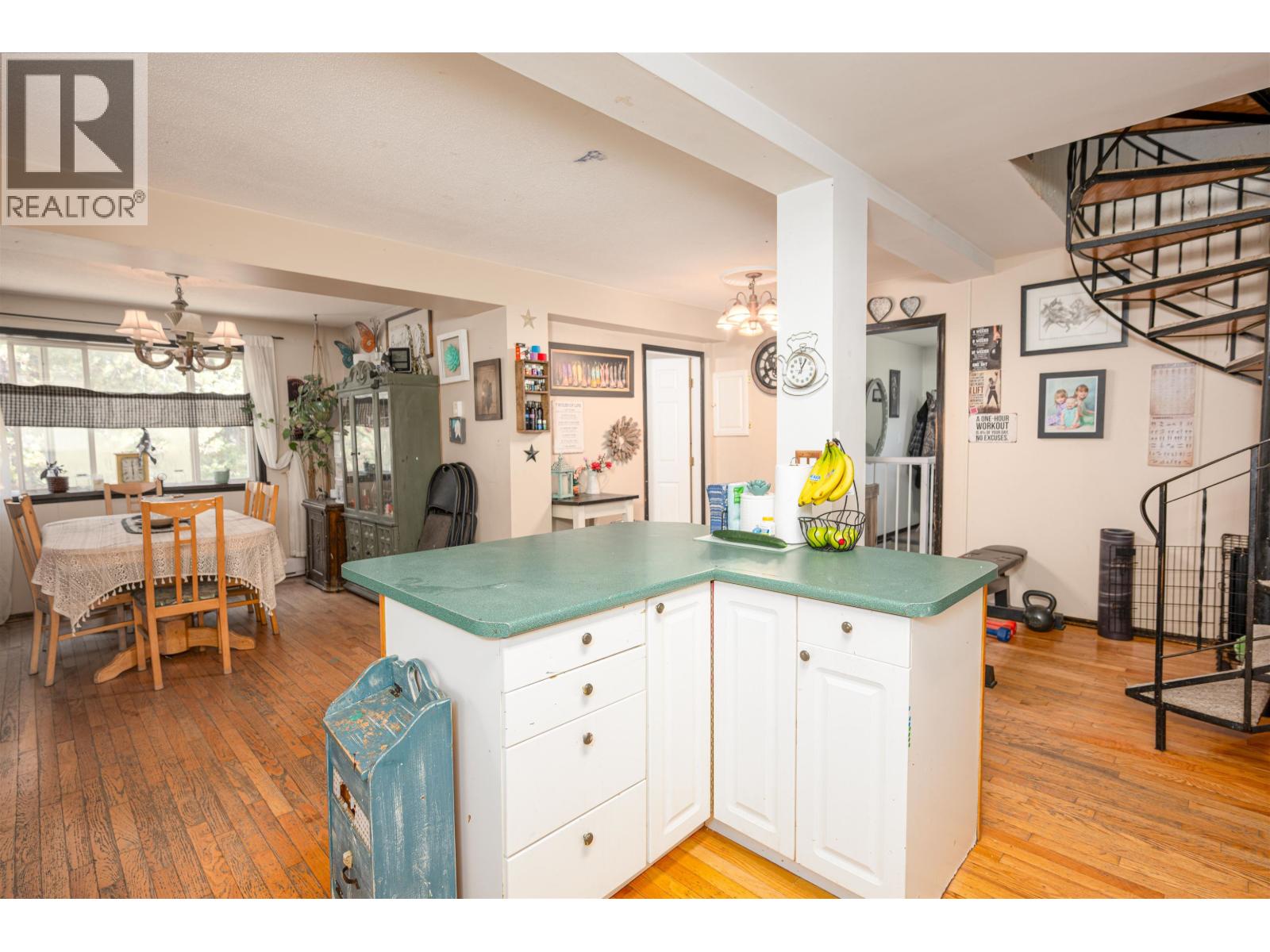 54175 SUTTON ROAD, Vanderhoof