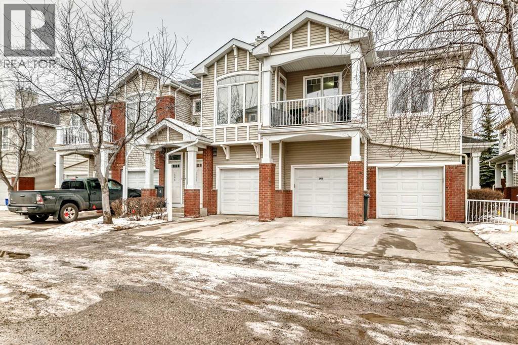 Single Family House for Sale in   Wentworth Drive SW West Springs Calgary 