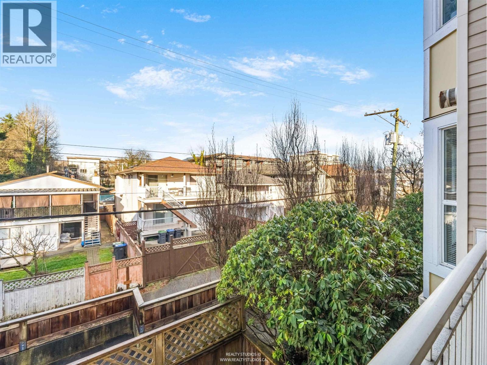 201 2393 WELCHER AVENUE, Port Coquitlam