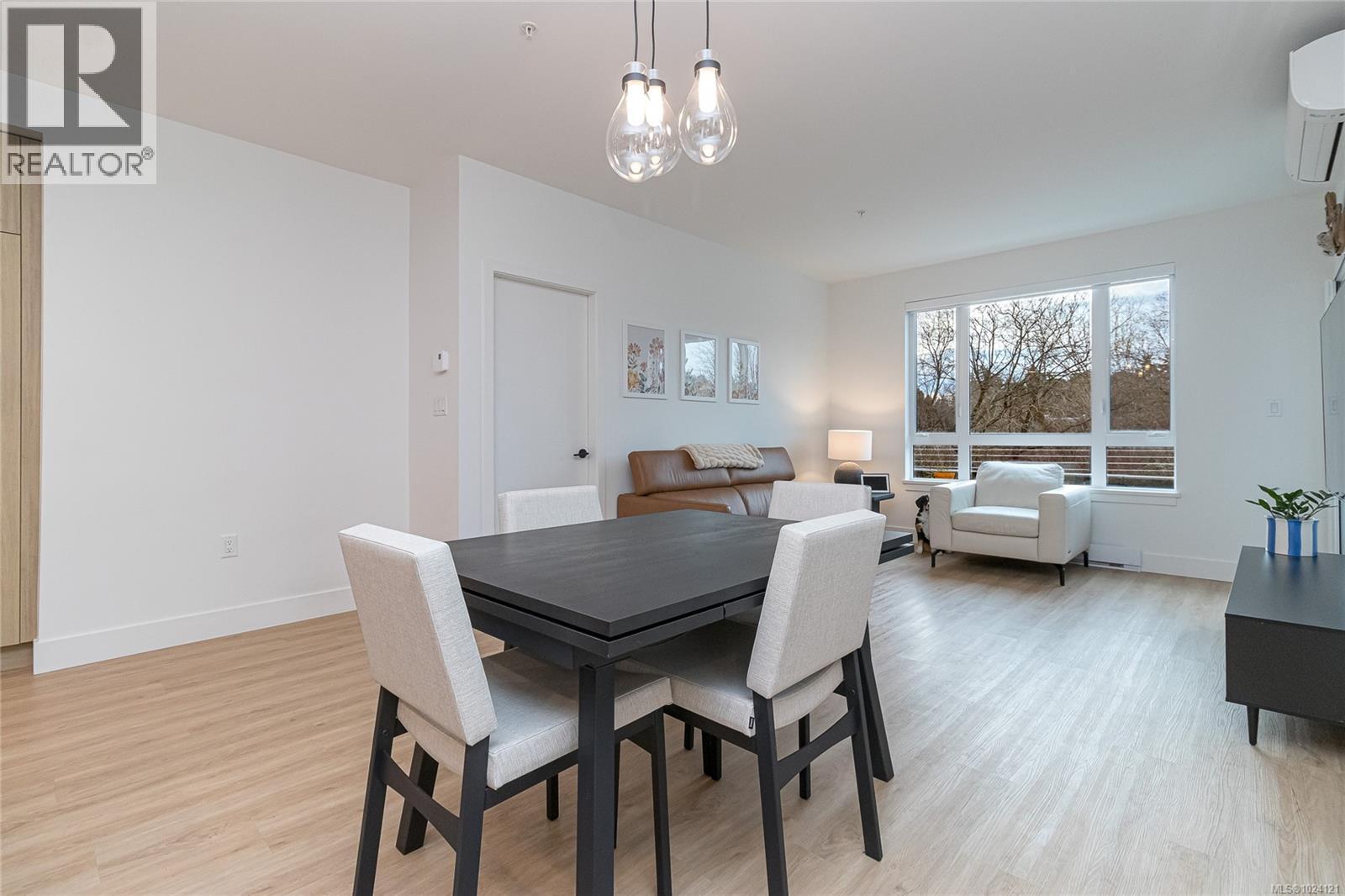 127 920 Reunion Ave, Langford