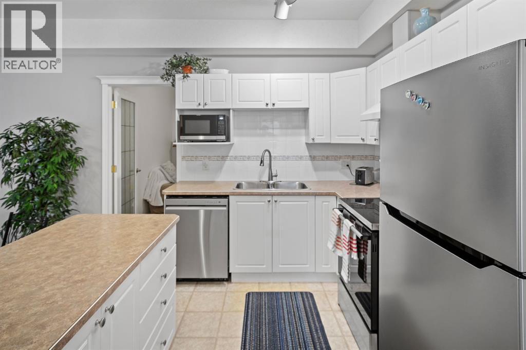 Single Family House for Sale in   Tuscany Springs Boulevard NW Tuscany Calgary 