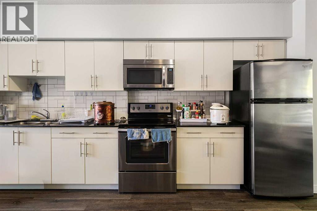 Single Family House for Sale in    Street NW Mount Pleasant Calgary 