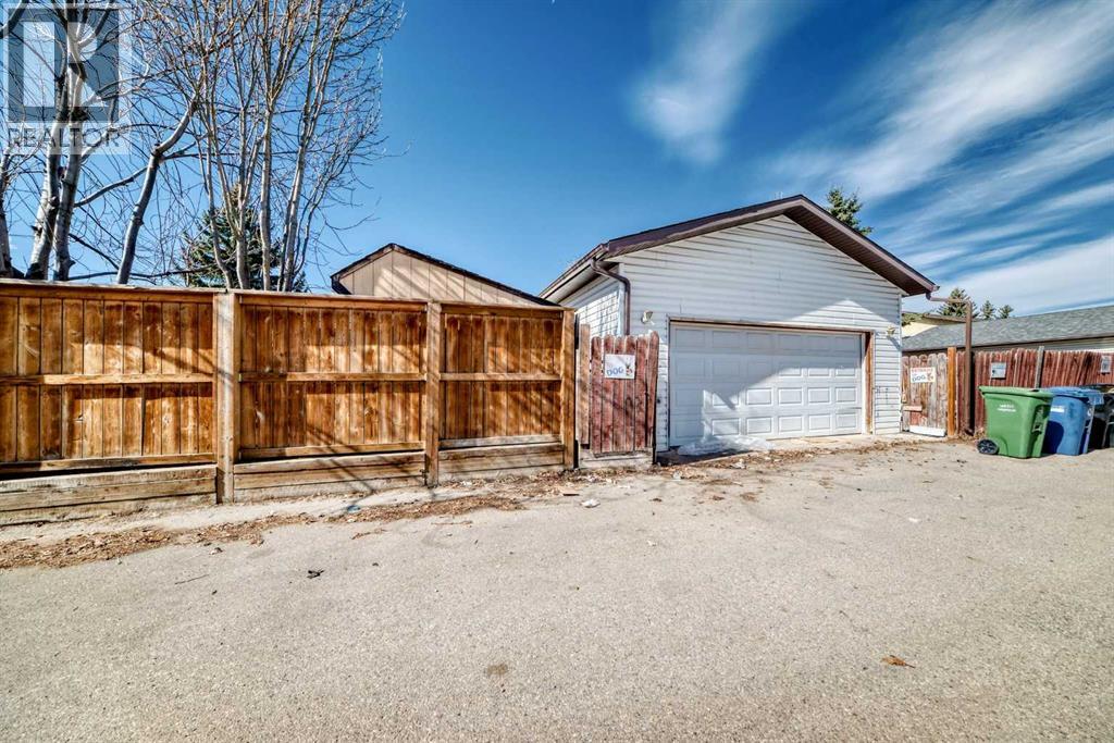 Single Family House Bungalow for Sale in  Temple Drive NE Temple Calgary 