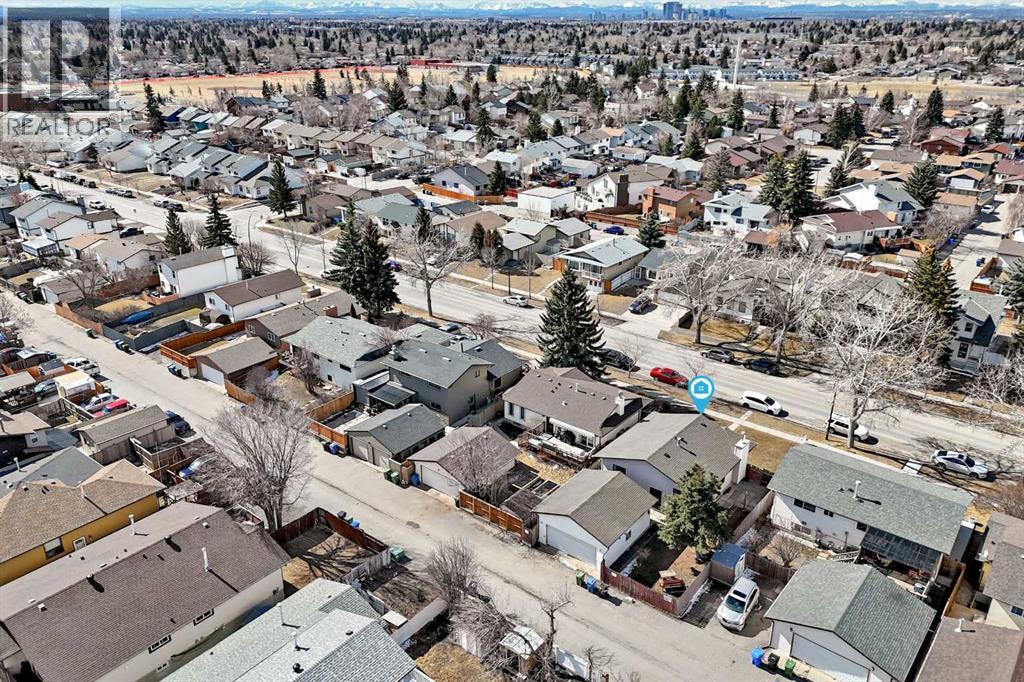 Single Family House Bungalow for Sale in  Temple Drive NE Temple Calgary 