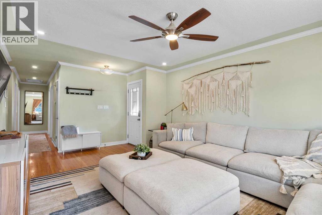 Single Family House Bungalow for Sale in  Buckthorn Road NW Thorncliffe Calgary 