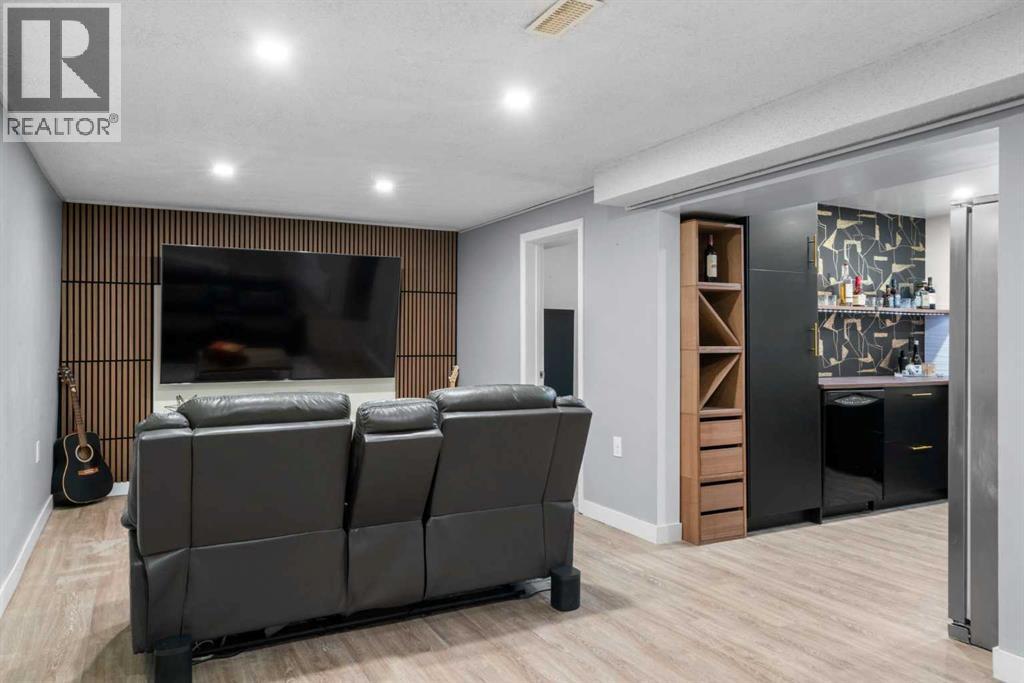 Single Family House Bungalow for Sale in  Buckthorn Road NW Thorncliffe Calgary 