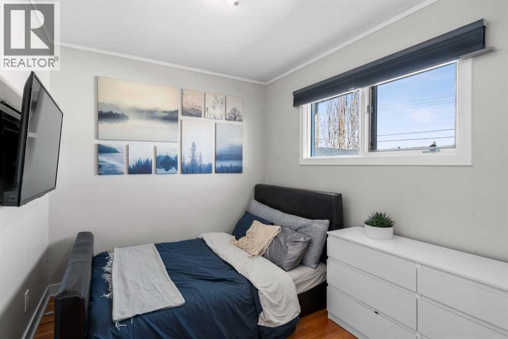 Single Family House Bungalow for Sale in  Buckthorn Road NW Thorncliffe Calgary 