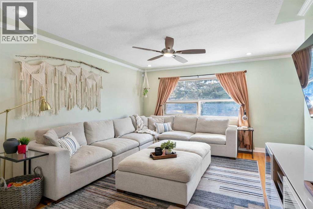 Single Family House Bungalow for Sale in  Buckthorn Road NW Thorncliffe Calgary 