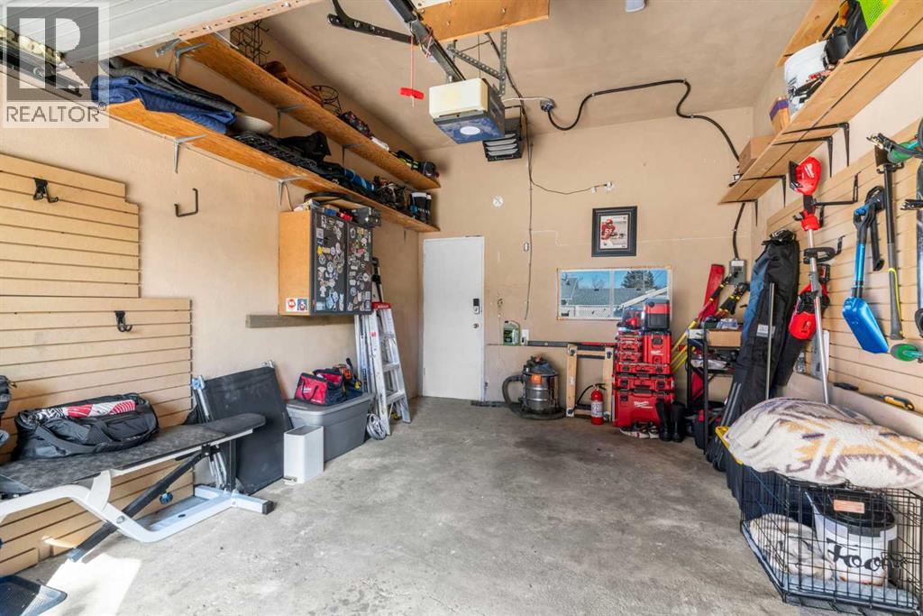 Single Family House Bungalow for Sale in  Buckthorn Road NW Thorncliffe Calgary 