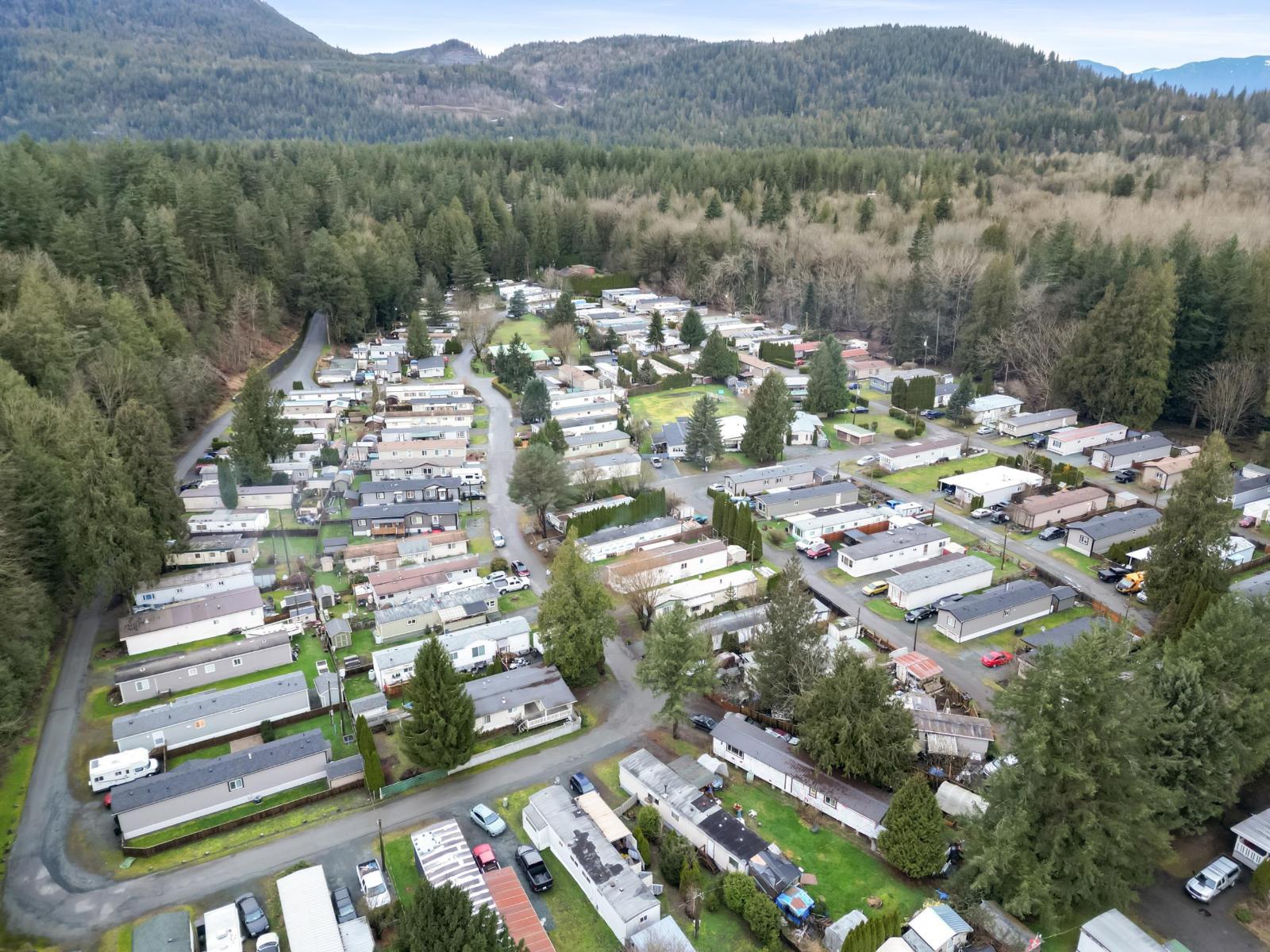 18 3942 COLUMBIA VALLEY ROAD, Cultus Lake East, Cultus Lake