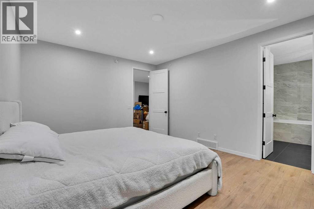 Single Family House for Sale in  Calhoun Crescent NE Livingston Calgary 