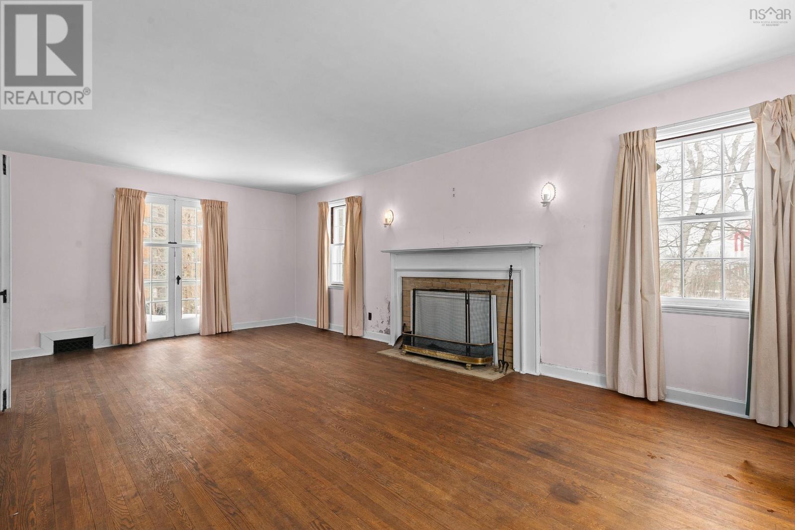 Property 25 of 41 of 5661 Ogilvie Street